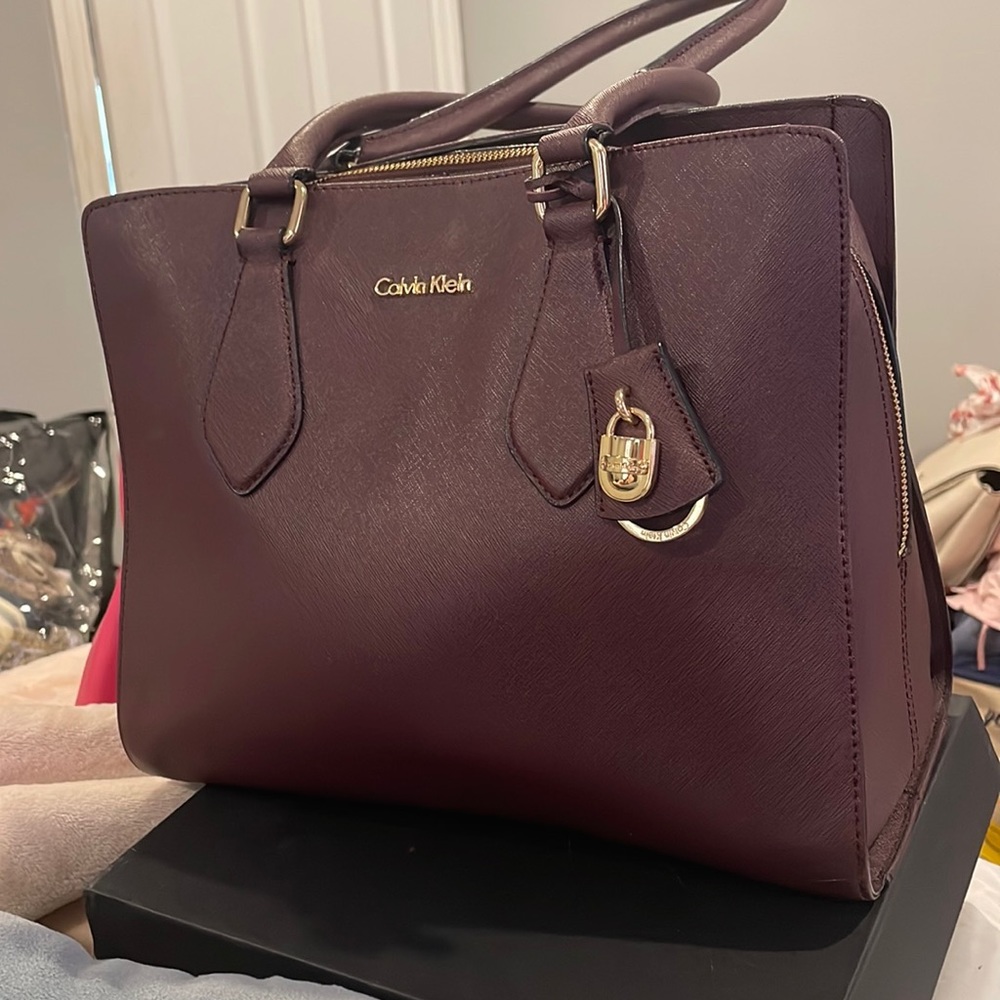 Aubergine Calvin Klein